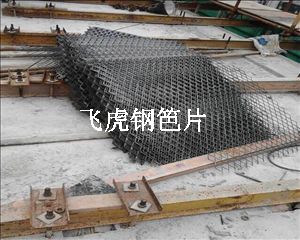 鋼笆片性能穩(wěn)定，結(jié)構(gòu)牢固，使用壽命長達(dá)十年-02