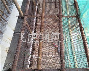 建筑鋼笆片防火、防滑、安全系數(shù)高且可循環(huán)使用十次
